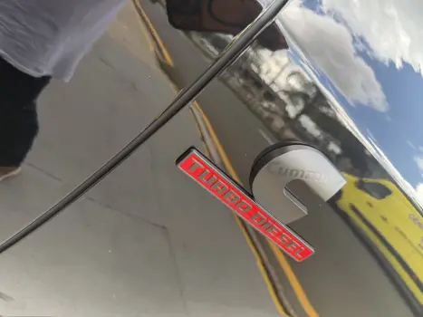 RAM 3500 6.7 I6 LIMITED LARAMIE CABINE DUPLA TURBO DIESEL AUTOM�TICO, Foto 4