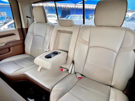 RAM 3500 6.7 I6 LIMITED LARAMIE CABINE DUPLA TURBO DIESEL AUTOM�TICO, Foto 11