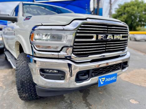 RAM 3500 6.7 I6 LIMITED LARAMIE CABINE DUPLA TURBO DIESEL AUTOM�TICO, Foto 21