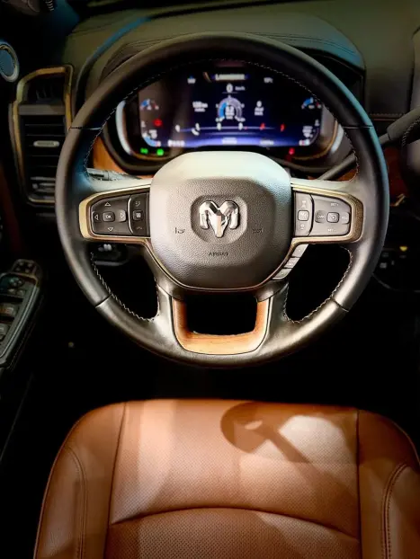 RAM 3500 6.7 I6 LIMITED LONG HORN CABINE DUPLA 4X4 TURBO DIESEL AUTOM�TICO, Foto 6