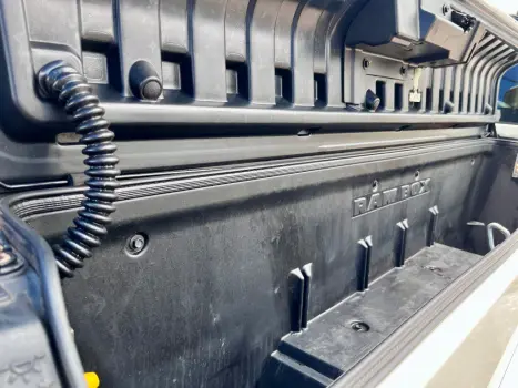 RAM 3500 6.7 I6 LIMITED LARAMIE CABINE DUPLA TURBO DIESEL AUTOM�TICO, Foto 30