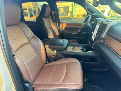 RAM 3500 6.7 I6 LIMITED LONG HORN CABINE DUPLA 4X4 TURBO DIESEL AUTOM�TICO, Foto 11