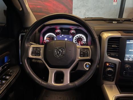 RAM Classic 5.7 V8 32V 4P HEMI LARAMIE NIGHT EDITION AUTOMÁTICO, Foto 8 RAM Classic 5.7 V8 32V 4P HEMI LARAMIE NIGHT EDITION AUTOMÁTICO, Foto 8