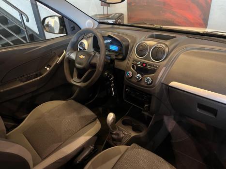 RAM Classic 5.7 V8 32V 4P HEMI LARAMIE NIGHT EDITION AUTOMÁTICO, Foto 9 RAM Classic 5.7 V8 32V 4P HEMI LARAMIE NIGHT EDITION AUTOMÁTICO, Foto 9