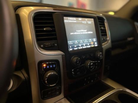 RAM Classic 5.7 V8 32V 4P HEMI LARAMIE NIGHT EDITION AUTOMÁTICO, Foto 13 RAM Classic 5.7 V8 32V 4P HEMI LARAMIE NIGHT EDITION AUTOMÁTICO, Foto 13