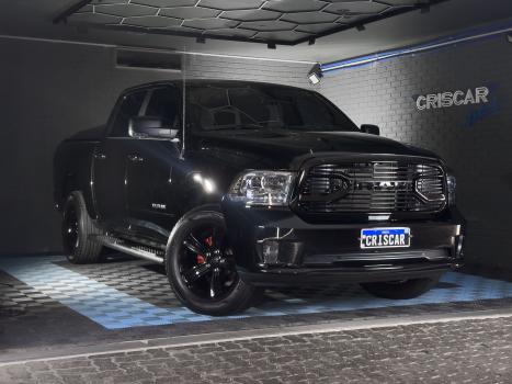 RAM Classic 5.7 V8 32V 4P HEMI LARAMIE NIGHT EDITION AUTOM�TICO, Foto 1