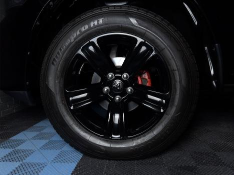 RAM Classic 5.7 V8 32V 4P HEMI LARAMIE NIGHT EDITION AUTOM�TICO, Foto 7