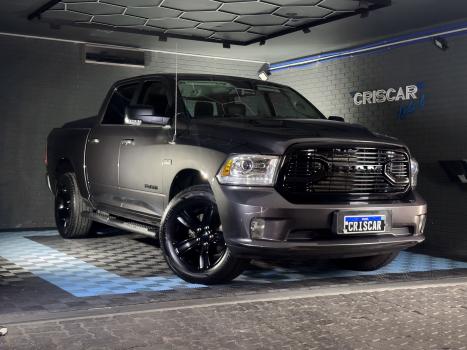 RAM Classic 5.7 V8 32V 4P HEMI LARAMIE NIGHT EDITION AUTOM�TICO, Foto 1