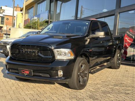 RAM Classic 5.7 V8 32V 4P HEMI LARAMIE NIGHT EDITION AUTOM�TICO, Foto 3