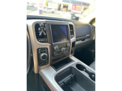 RAM Classic 5.7 V8 32V 4P HEMI LARAMIE NIGHT EDITION AUTOM�TICO, Foto 8