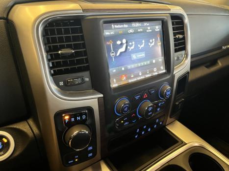 RAM Classic 5.7 V8 32V 4P HEMI LARAMIE AUTOM�TICO, Foto 11