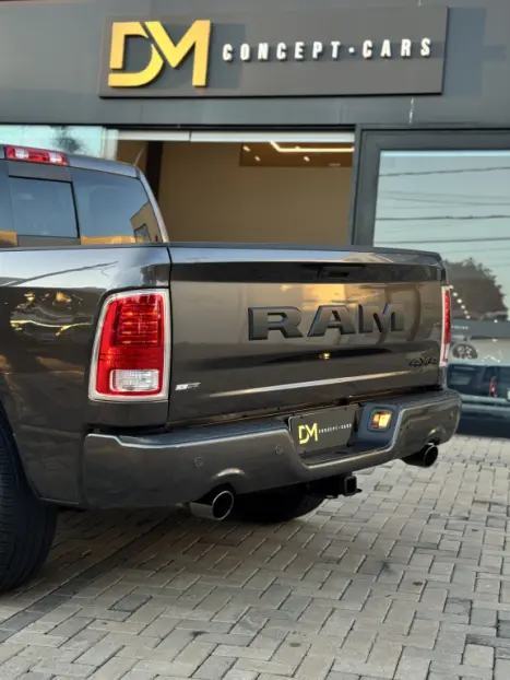 RAM Classic 5.7 V8 32V 4P HEMI LARAMIE AUTOM�TICO, Foto 11