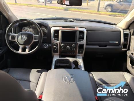RAM Classic 5.7 V8 32V 4P HEMI LARAMIE NIGHT EDITION AUTOM�TICO, Foto 10