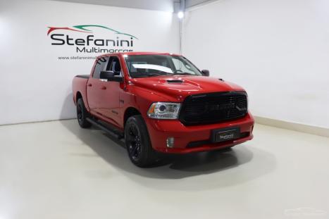 RAM Classic 5.7 V8 32V 4P HEMI LARAMIE NIGHT EDITION AUTOM�TICO, Foto 3