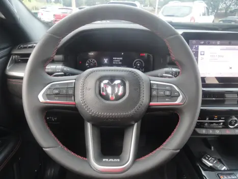 RAM Rampage 2.0 4P HURRICANE 4 TURBO R/T 4X4 AUTOM�TICO, Foto 9