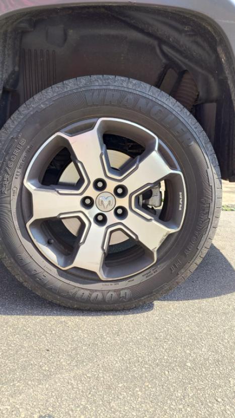 RAM Rampage 2.0 4P TURBO DIESEL LARAMIE 4X4 AUTOM�TICO, Foto 9