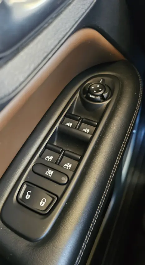 RAM Rampage 2.0 4P TURBO DIESEL LARAMIE 4X4 AUTOM�TICO, Foto 21