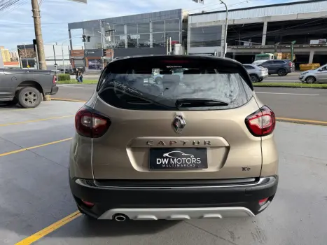 RENAULT Captur 1.3 16V 4P FLEX TCE INTENSE TURBO X-TRONIC AUTOM�TICO CVT, Foto 9
