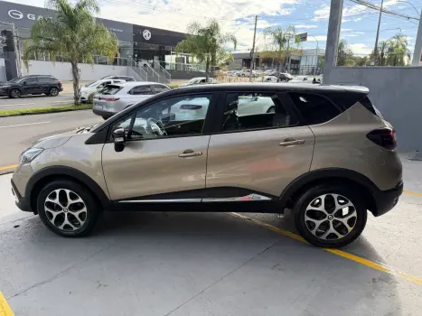 RENAULT Captur 1.3 16V 4P FLEX TCE INTENSE TURBO X-TRONIC AUTOM�TICO CVT, Foto 11