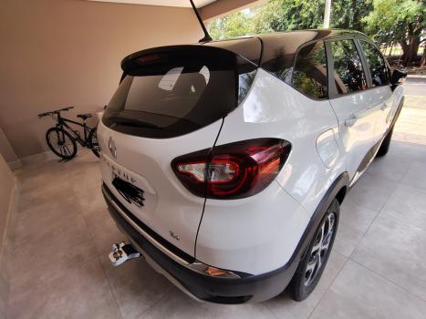 RENAULT Captur 1.3 16V 4P FLEX TCE INTENSE TURBO X-TRONIC AUTOM�TICO CVT, Foto 2