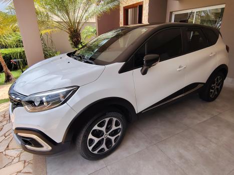 RENAULT Captur 1.3 16V 4P FLEX TCE INTENSE TURBO X-TRONIC AUTOM�TICO CVT, Foto 4