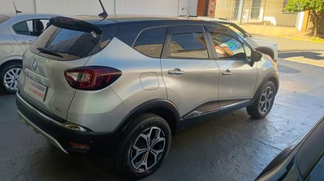 RENAULT Captur 1.3 16V 4P FLEX TCE ICONIC TURBO X-TRONIC AUTOM�TICO CVT, Foto 6