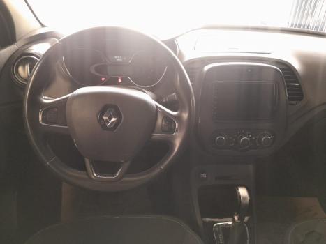 RENAULT Captur 1.3 16V 4P FLEX TCE ICONIC TURBO X-TRONIC AUTOM�TICO CVT, Foto 4