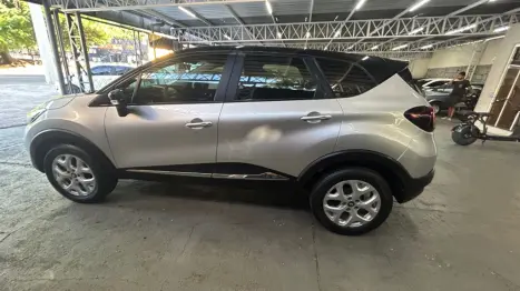 RENAULT Captur 1.6 16V 4P FLEX SCE LIFE X-TRONIC CVT, Foto 5