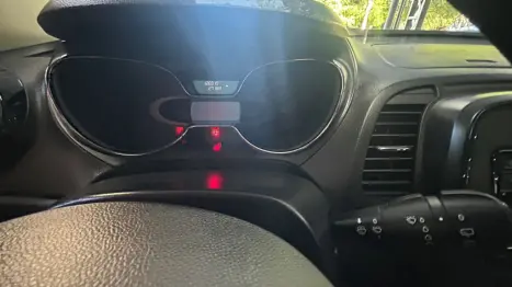 RENAULT Captur 1.6 16V 4P FLEX SCE LIFE X-TRONIC CVT, Foto 7