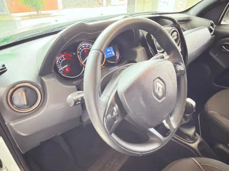 RENAULT Duster 1.3 16V 4P ICONIC TURBO TCe AUTOM�TICO CVT, Foto 7