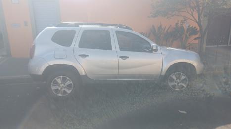 RENAULT Duster 1.6 16V 4P FLEX SCE AUTHENTIQUE X-TRONIC AUTOM�TICO, Foto 3