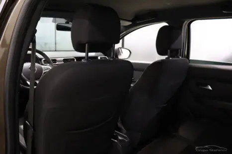 RENAULT Duster 1.6 16V 4P FLEX SCE INTENSE X-TRONIC AUTOM�TICO, Foto 9