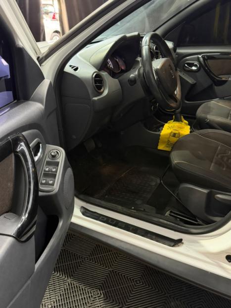 RENAULT Duster 1.6 16V 4P FLEX DYNAMIQUE AUTOM�TICO CVT, Foto 8
