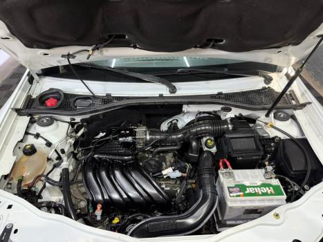 RENAULT Duster 1.6 16V 4P FLEX DYNAMIQUE AUTOM�TICO CVT, Foto 13