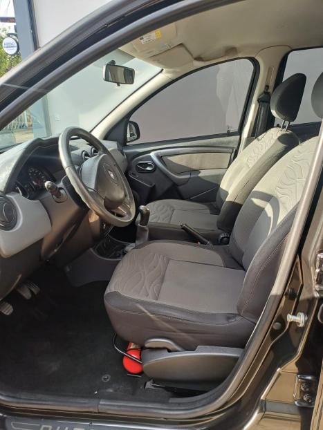 RENAULT Duster 1.6 16V 4P FLEX TECH ROAD, Foto 15