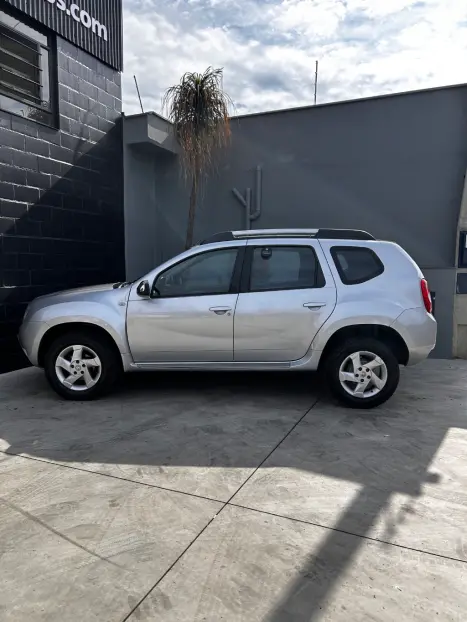 RENAULT Duster 1.6 16V 4P FLEX DYNAMIQUE AUTOMÁTICO CVT, Foto 4