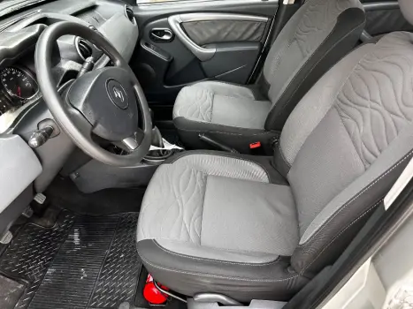 RENAULT Duster 1.6 16V 4P FLEX DYNAMIQUE AUTOMÁTICO CVT, Foto 8