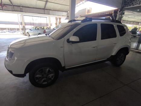 RENAULT Duster 2.0 16V 4P FLEX DYNAMIQUE 4X4, Foto 3 RENAULT Duster 2.0 16V 4P FLEX DYNAMIQUE 4X4, Foto 3