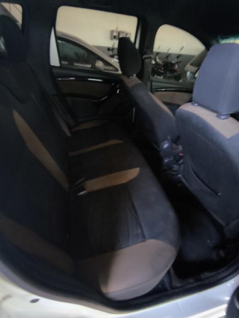 RENAULT Duster 2.0 16V 4P FLEX DYNAMIQUE 4X4, Foto 8 RENAULT Duster 2.0 16V 4P FLEX DYNAMIQUE 4X4, Foto 8