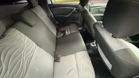 RENAULT Duster 2.0 16V 4P FLEX DYNAMIQUE AUTOM�TICO, Foto 10