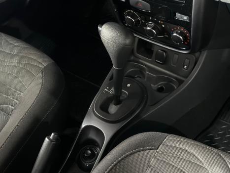 RENAULT Duster 2.0 16V 4P FLEX DYNAMIQUE AUTOM�TICO, Foto 7