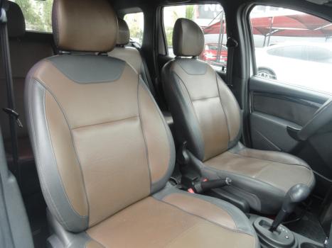 RENAULT Duster 2.0 16V 4P FLEX DYNAMIQUE AUTOM�TICO, Foto 19