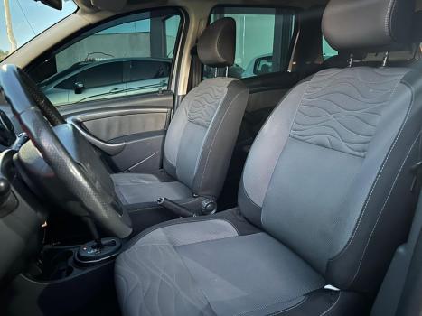 RENAULT Duster 2.0 16V 4P FLEX TECH ROAD AUTOM�TICO, Foto 7