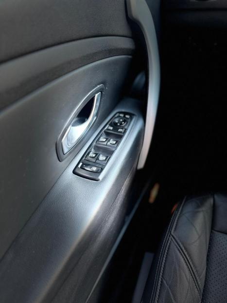 RENAULT Fluence 2.0 16V 4P FLEX DYNAMIQUE AUTOM�TICO, Foto 5
