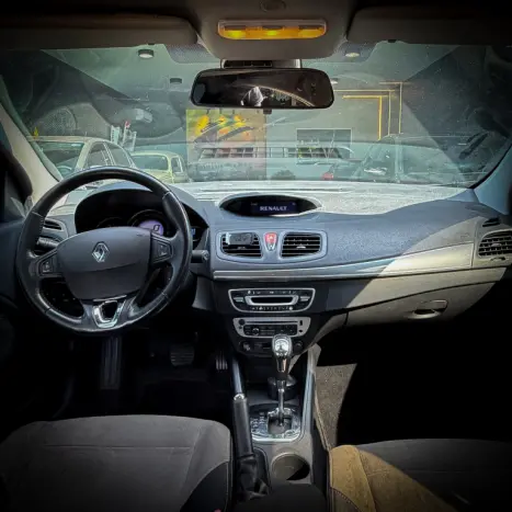 RENAULT Fluence 2.0 16V 4P FLEX DYNAMIQUE AUTOMÁTICO, Foto 12