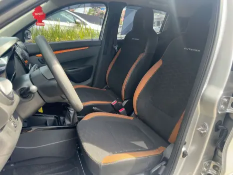 RENAULT Kwid 1.0 12V 4P SCE FLEX OUTSIDER, Foto 12