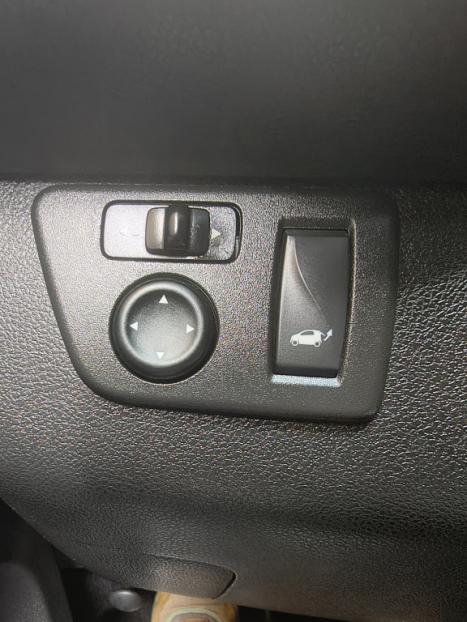 RENAULT Kwid 1.0 12V 4P SCE FLEX INTENSE, Foto 6