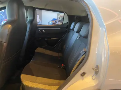 RENAULT Kwid 1.0 12V 4P SCE FLEX OUTSIDER, Foto 6