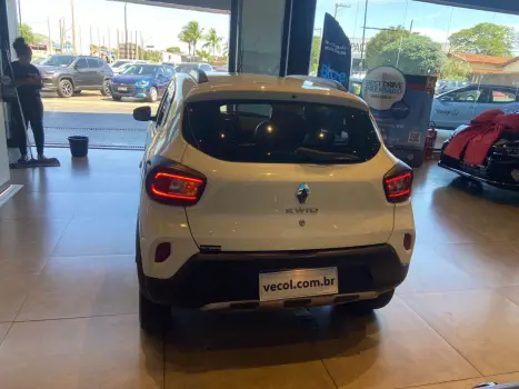 RENAULT Kwid 1.0 12V 4P SCE FLEX OUTSIDER, Foto 10