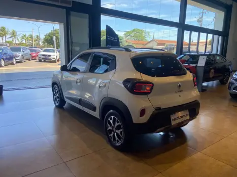 RENAULT Kwid 1.0 12V 4P SCE FLEX OUTSIDER, Foto 11